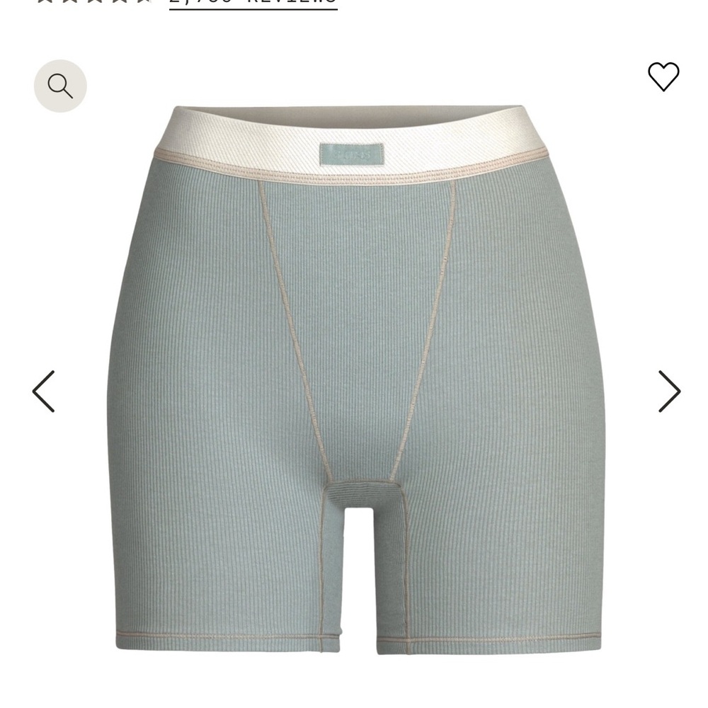Skims Woman’s Boxers (free shipping!!)